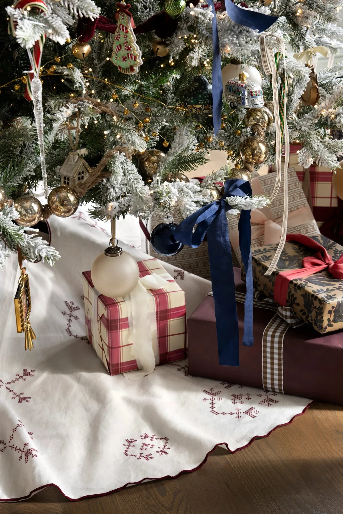 How to Decorate a Studio McGee-Style Christmas Tree — Studio McGee