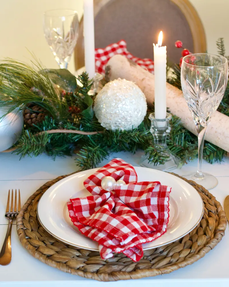 How To Decorate Birch Logs On A Christmas Table - Life of Alley