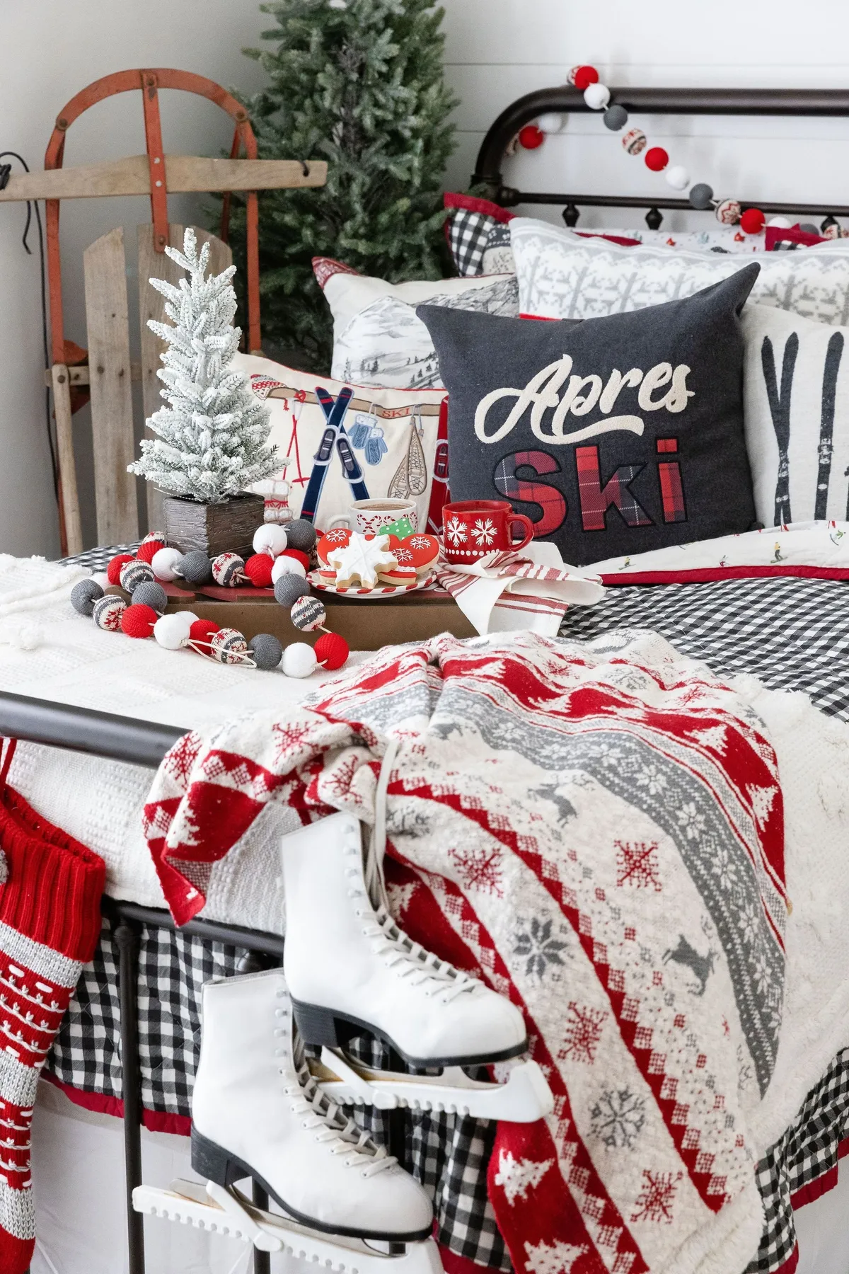 How to Decorate for the Holidays with HomeGoods – Jenny Reimold