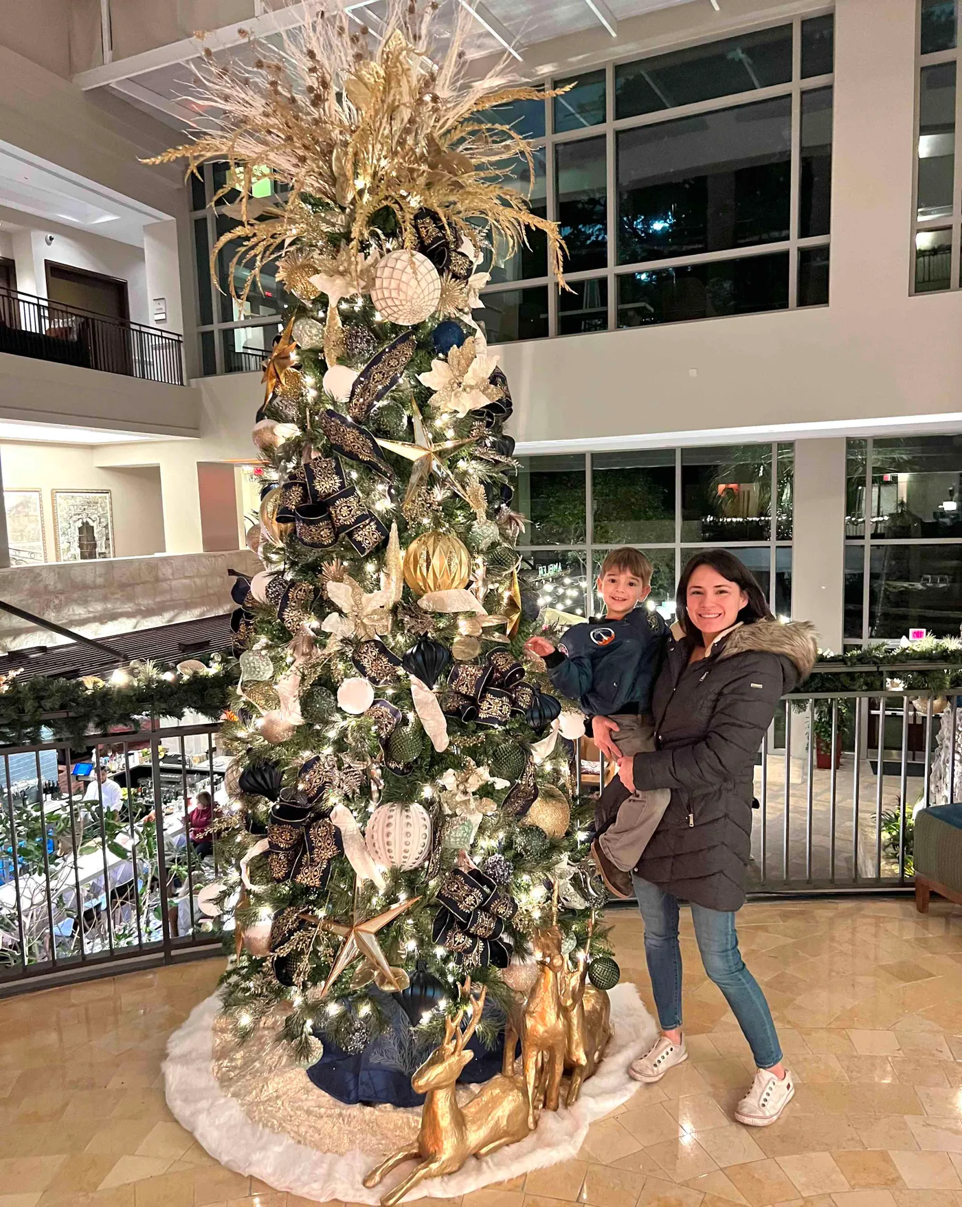 How to Decorate Your Christmas Tree Like a Pro - Marissa Cal Home