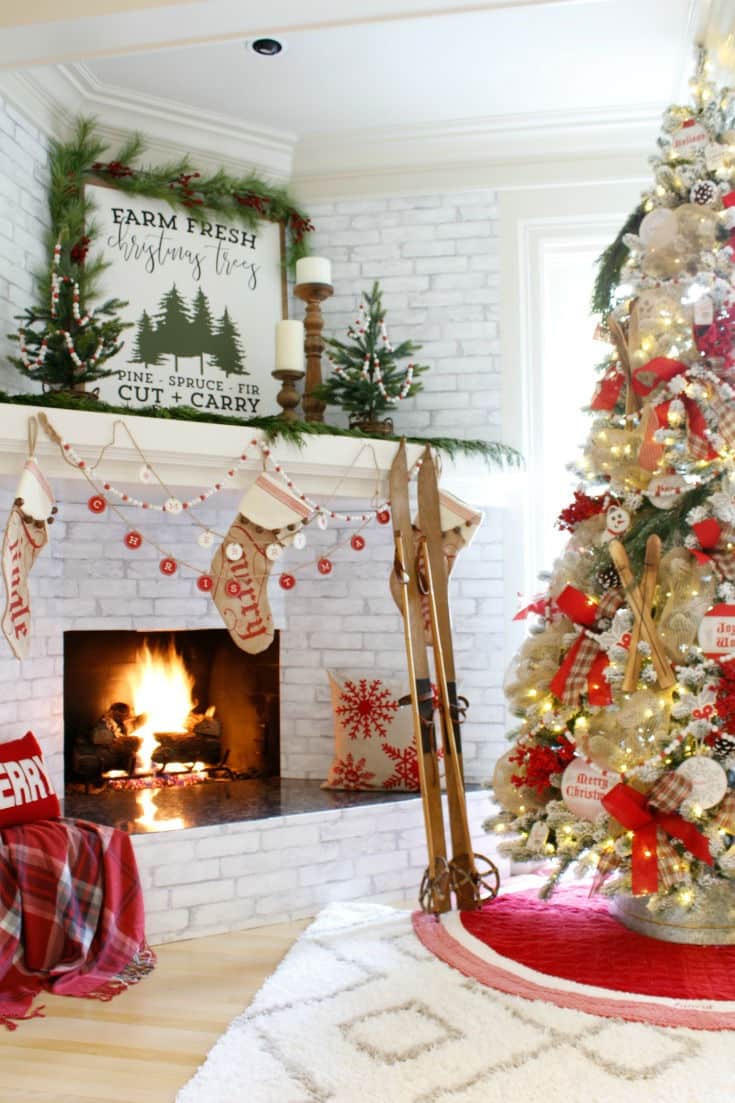 How to Easily Design the Most Admired Christmas Tree with Ribbon Right Now