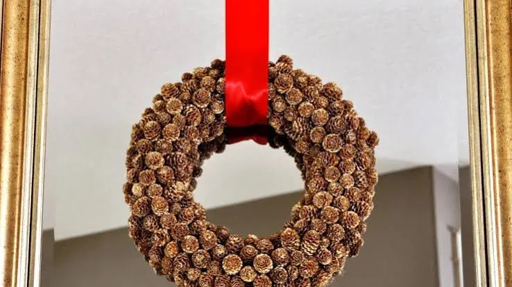 How to Make a Holiday Pinecone Wreath | HGTV
