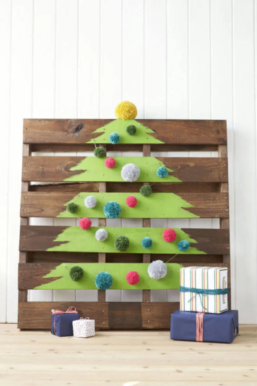 How to Make Your Christmas Tree Safer for Pets and Toddlers - homeyou