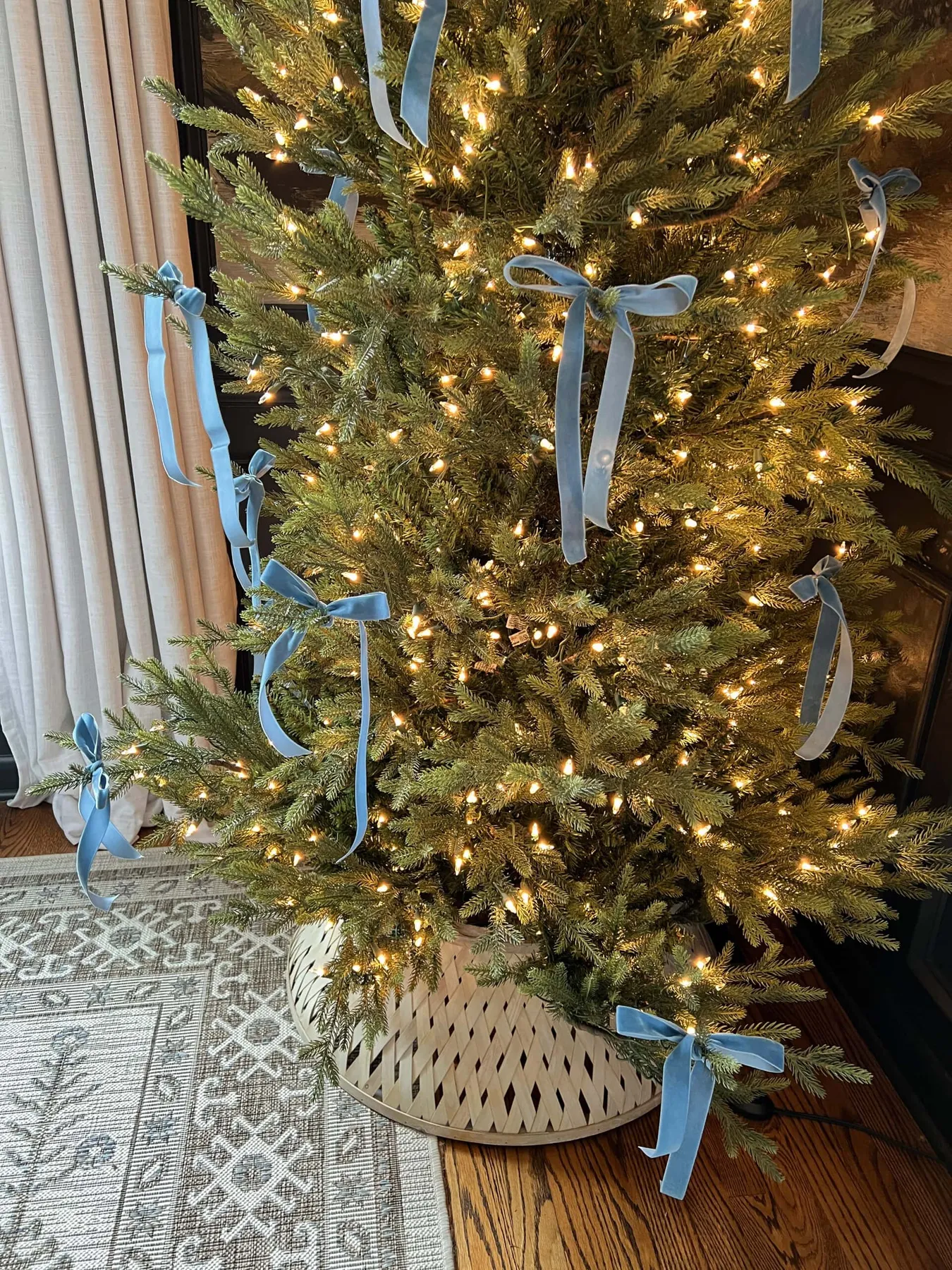 How to Put Christmas Tree Ribbon Decorations on Trees - Bless'er House