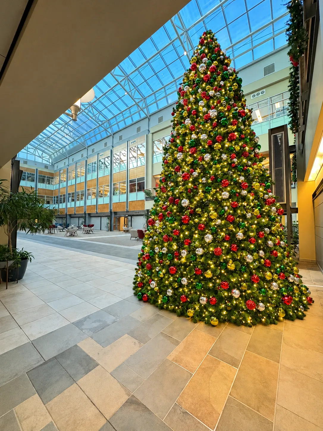 Indoor Deluxe Pre-Decorated Tower Tree - Giant Trees
