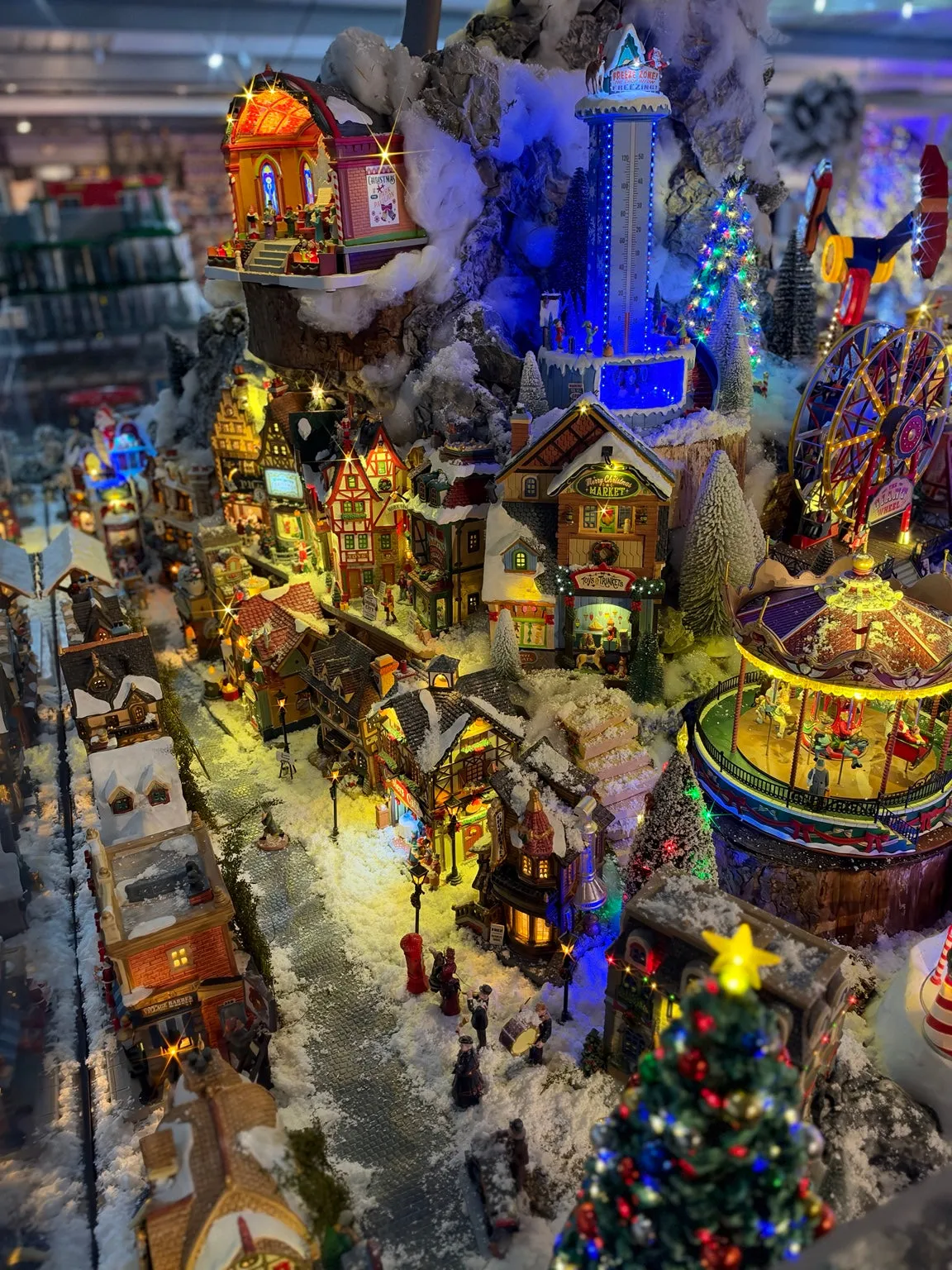 Lemax Christmas Villages UK | Southwood Garden Centre