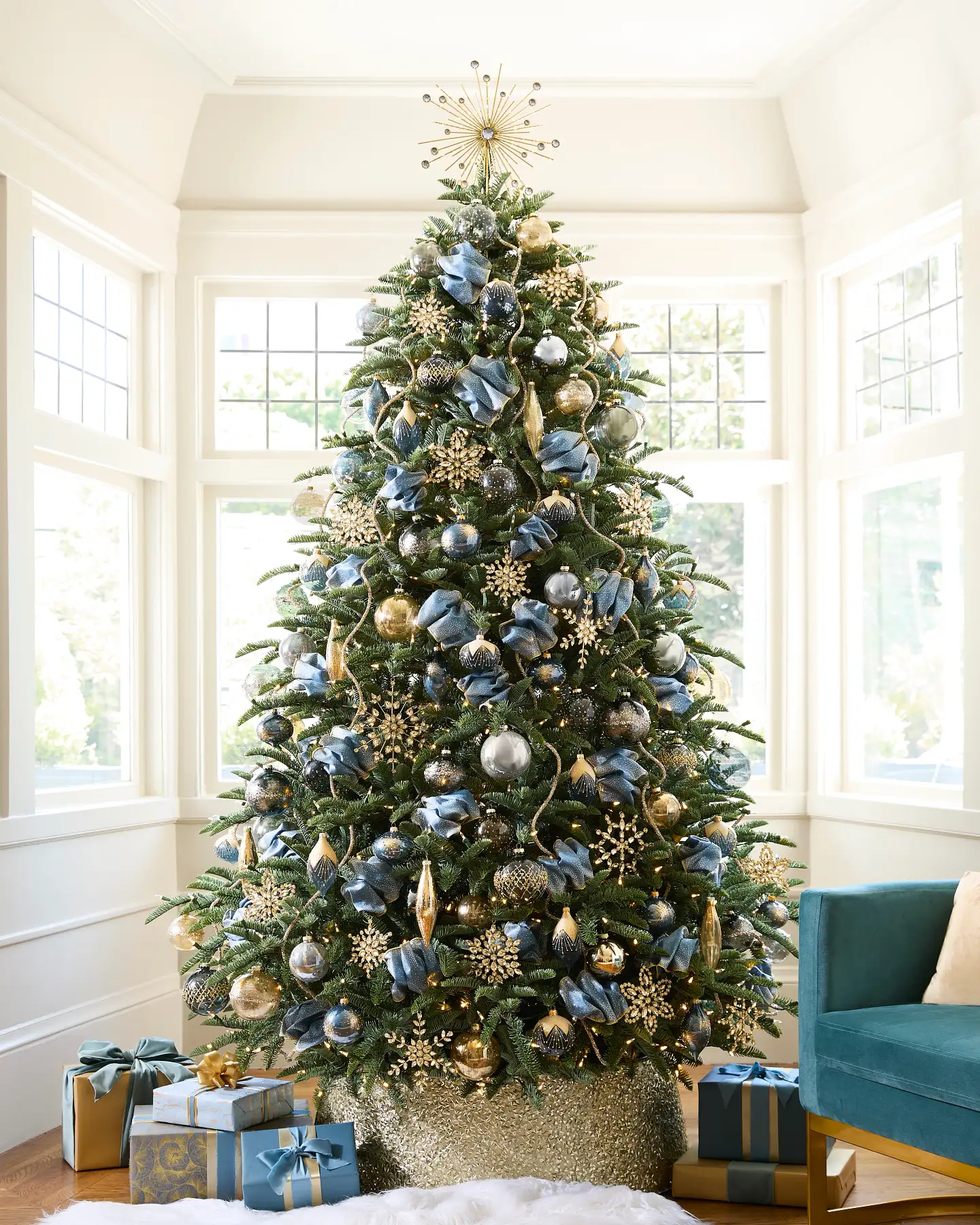 Light Blue Gold Ornaments 81 Chic White Christmas Tree Decor Ideas DigsDigs