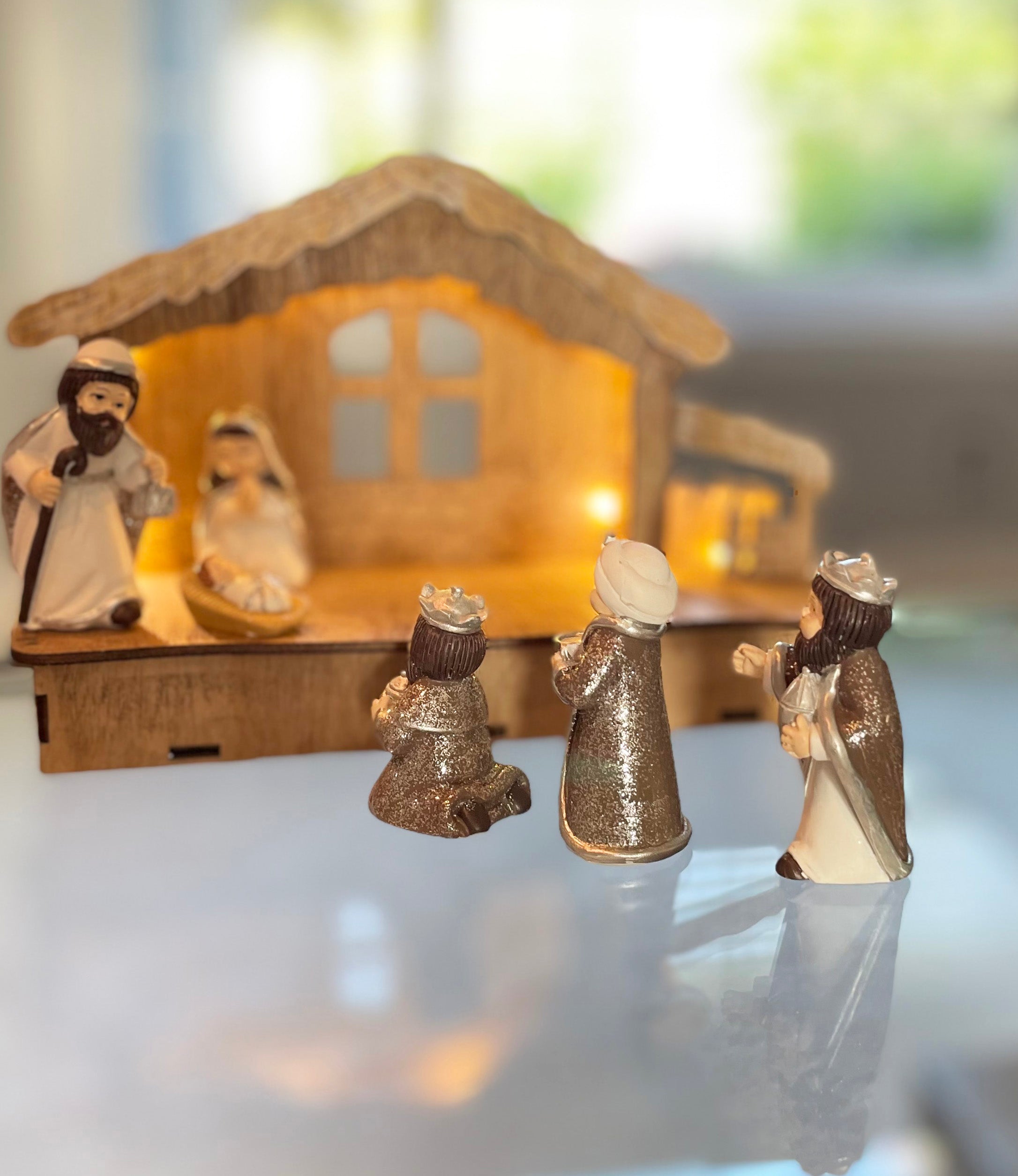 Lighted Christmas Tabletop Nativity with 10 Figurines, 8 x 5.5 inches, -  Richards Expo