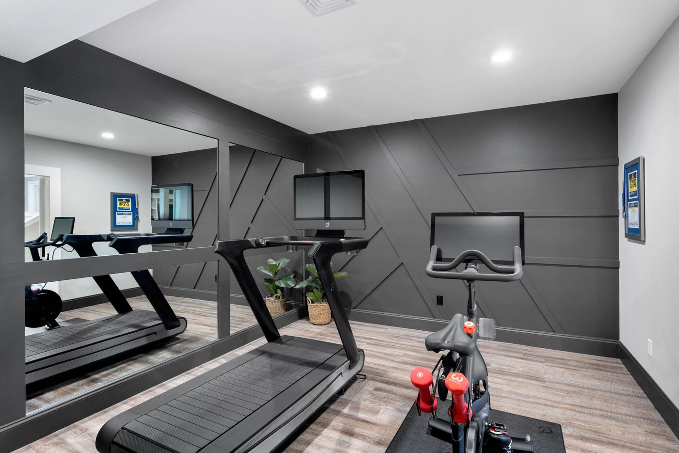 Luxury Home Gym Garage Garage Door Garage Workout Room Ideas Garage Gym Design New Home