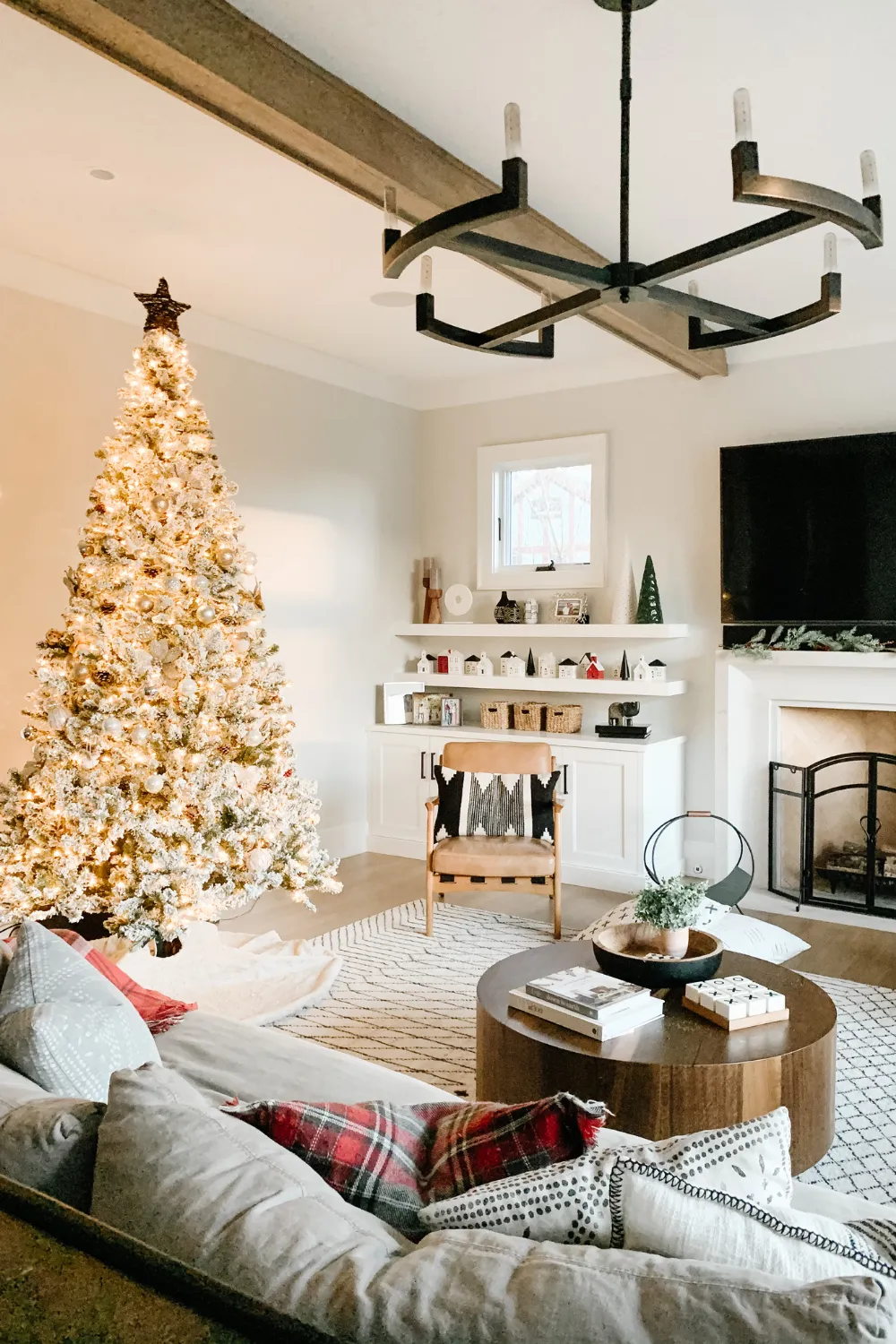 My Kind Of Sweet Home | Our Flocked Christmas Tree + Holiday Decor - My  Kind of Sweet