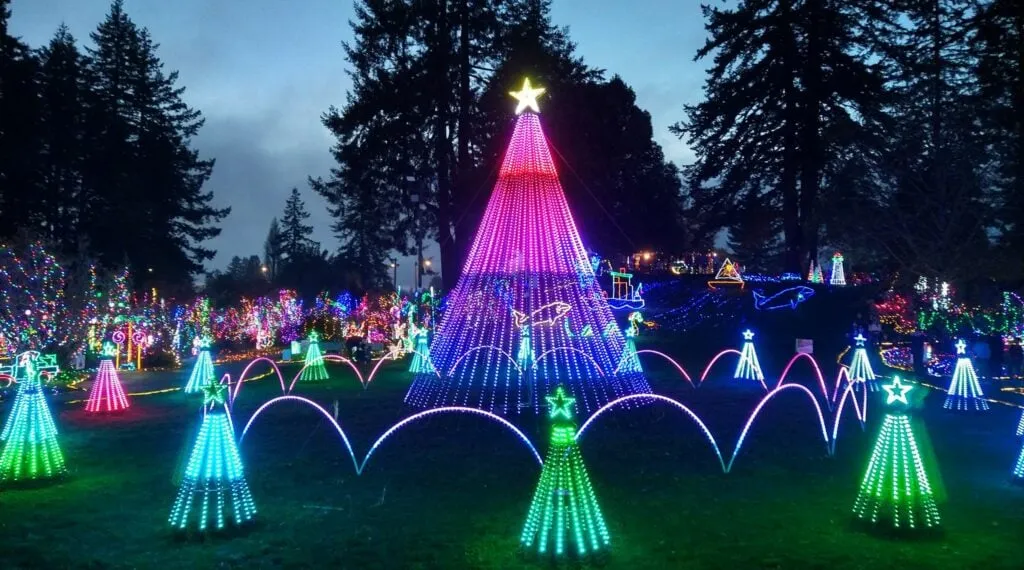 Oregon's Most Magical Christmas Light Displays To Make Your Season Sparkle