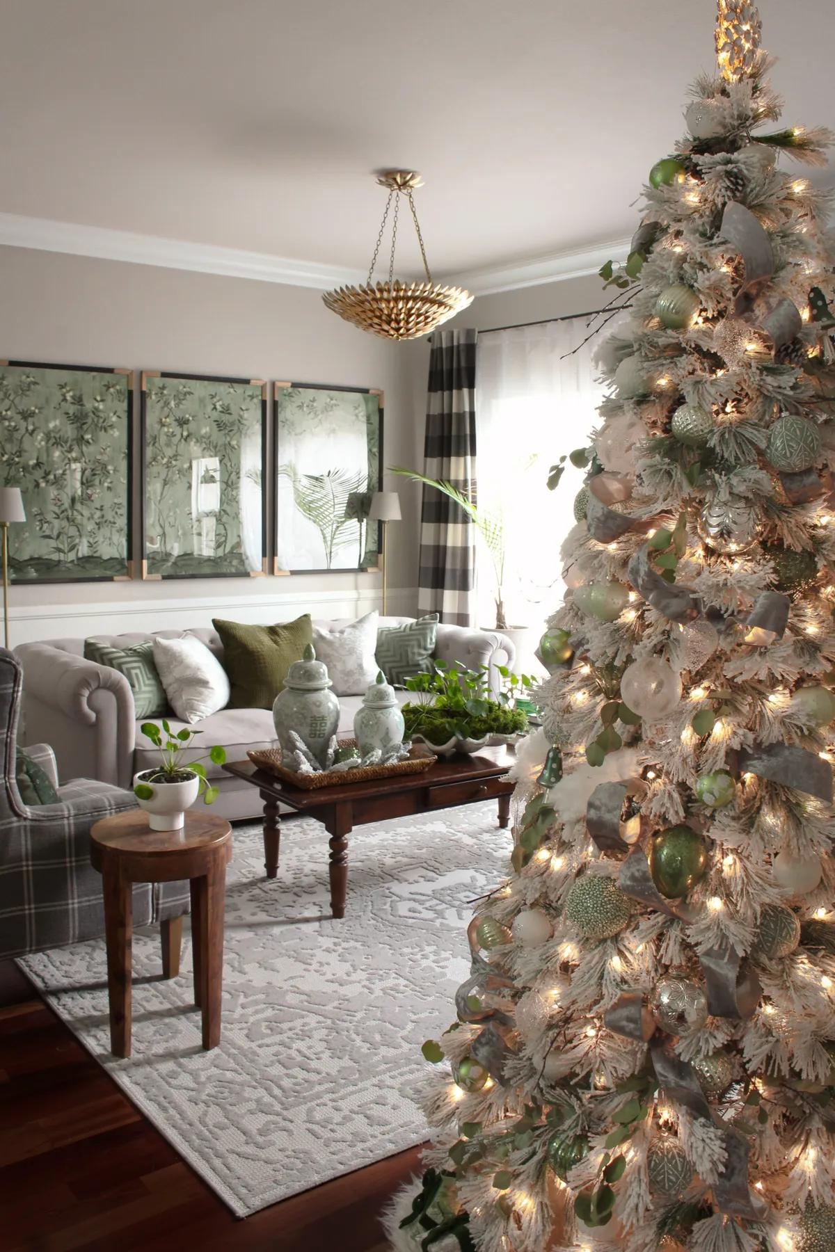 Oscar Bravo Home: My Sage Green Christmas Tree