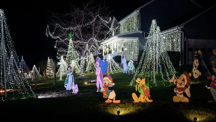 Outdoor Christmas displays around the Mohawk Valley: Photos