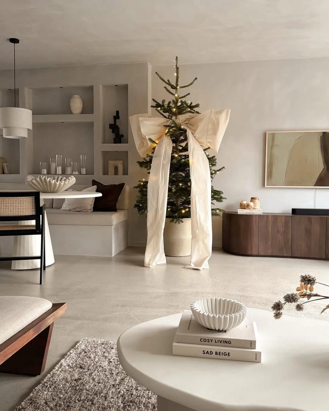 Oversized Bow Christmas Trees: The Trend Redefining Holiday Decor in 2025