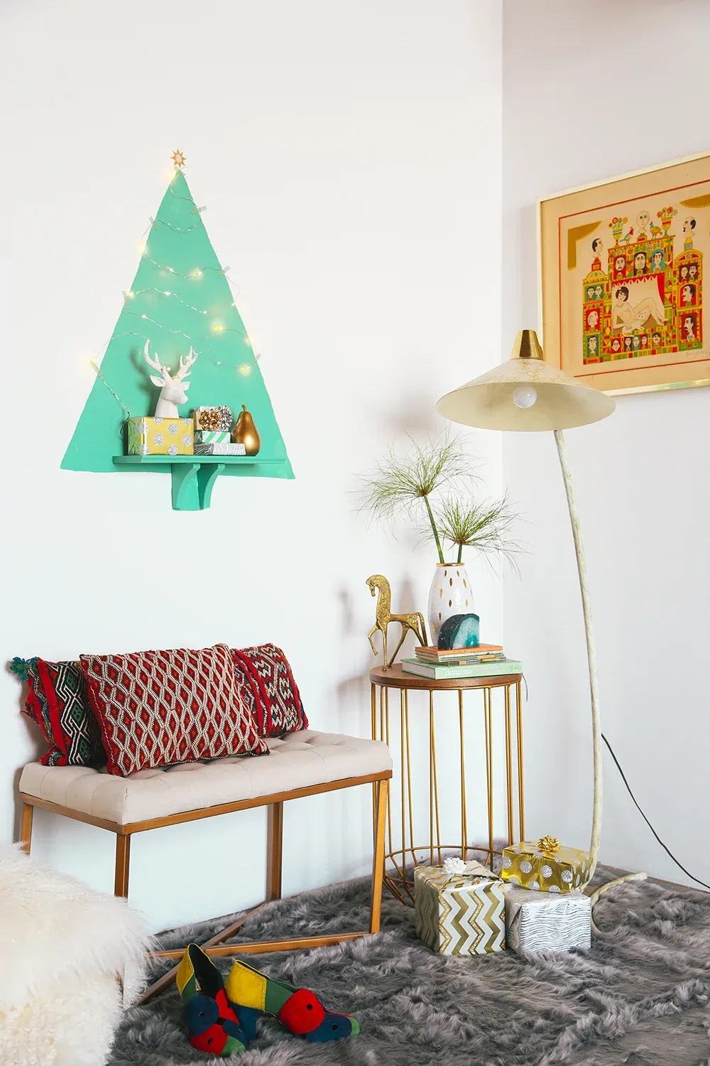 PAINT A CHRISTMAS TREE ON YOUR WALL — OLD BRAND NEW