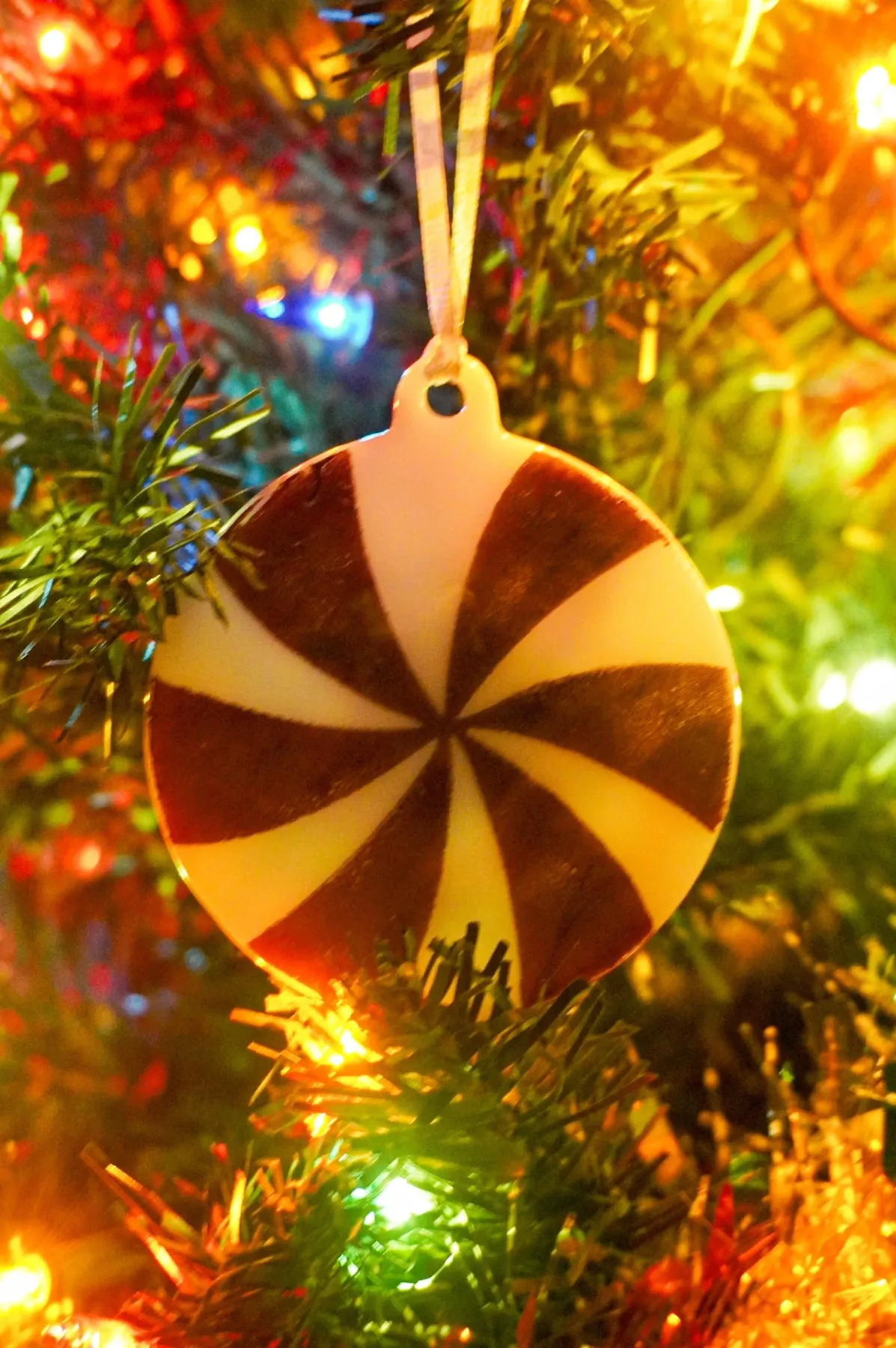 Peppermint Swirl Ornament — The Portal