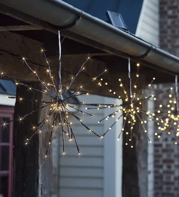 Photo 16 of 17 in 16 Modern Christmas Decorating Ideas Sure to Spread Cheer - Dwell