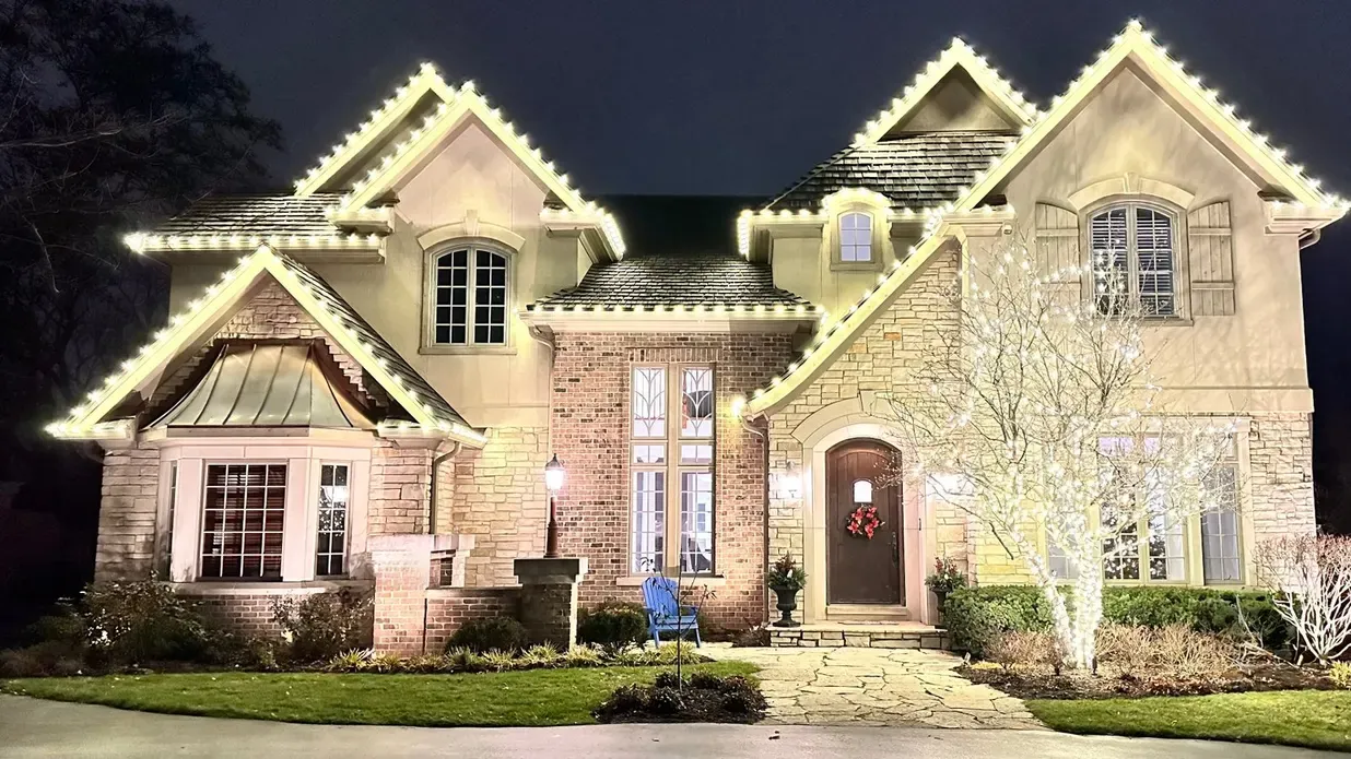 Residential Christmas Light Installation | Chicagoland