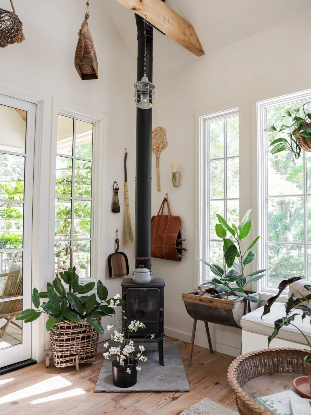 Roundup: Secondhand Gems for Versatile Small Spaces — The Tiny Canal Cottage