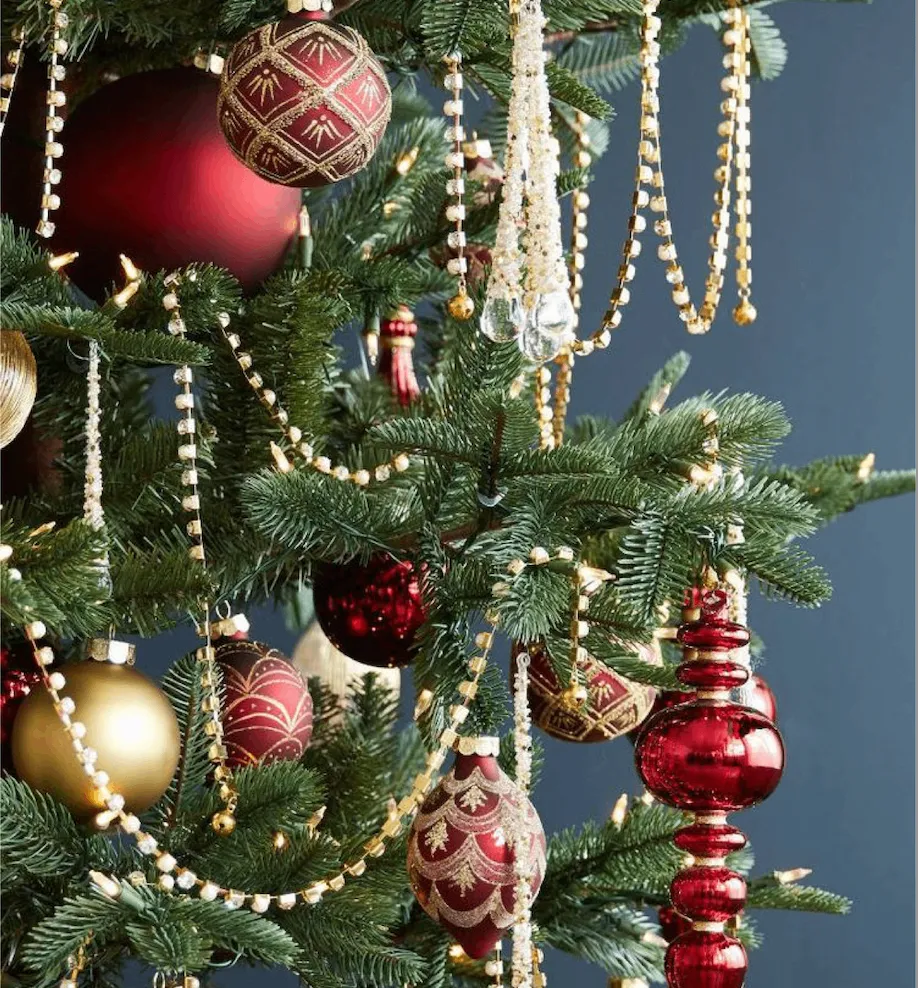 Seasonal Decorating Services | Maison Blerta