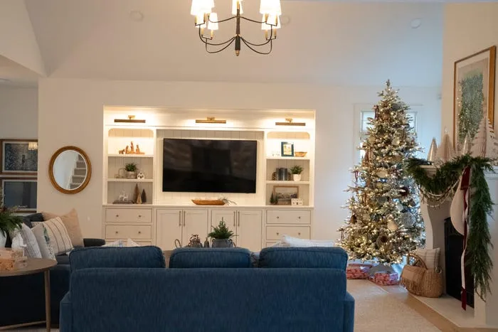 See inside this Clarion Lakes home on 2025 Homes for the Holidays Tour