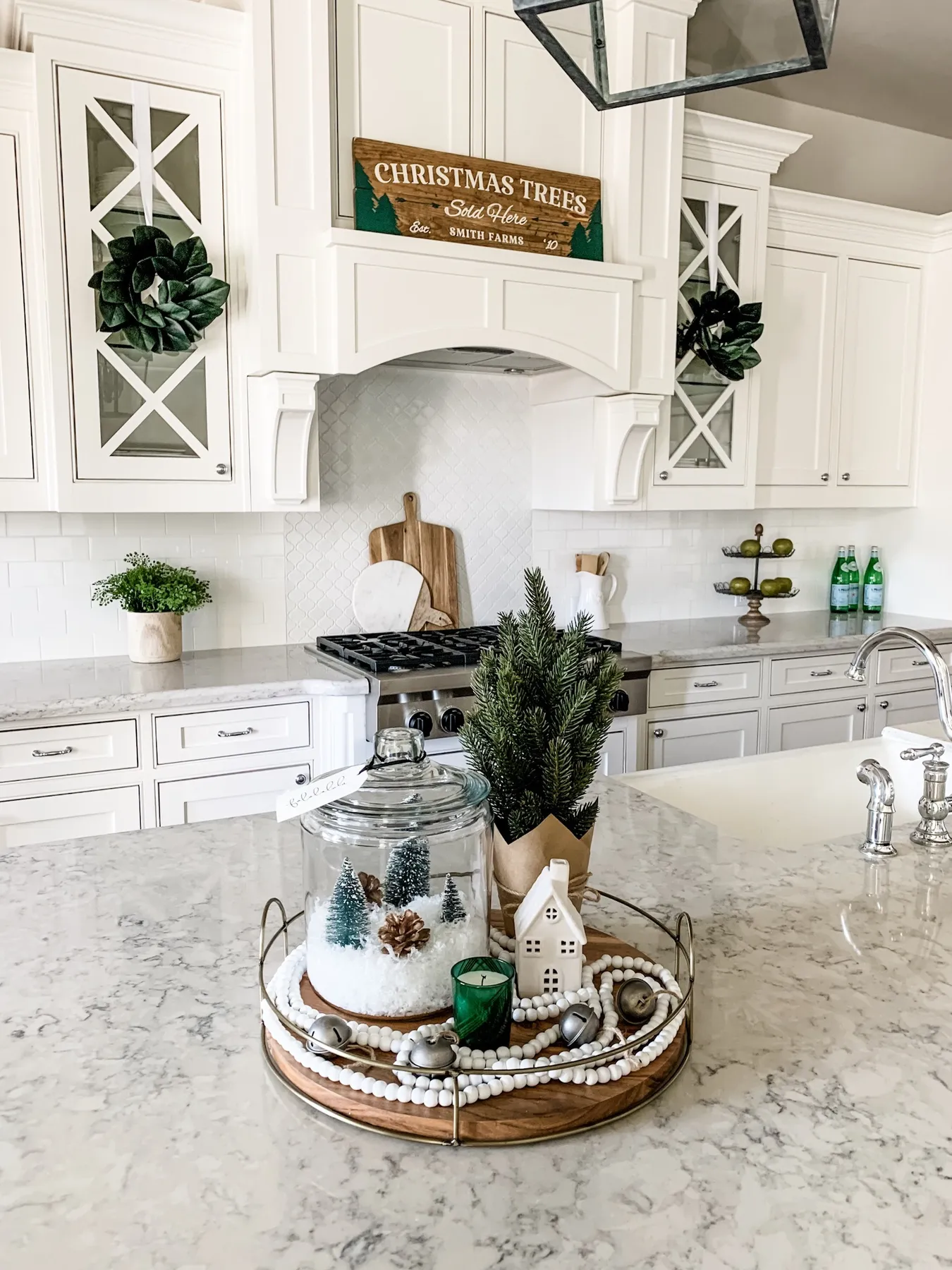 Simple and Neutral Christmas Home Decor - A Poised Perspective