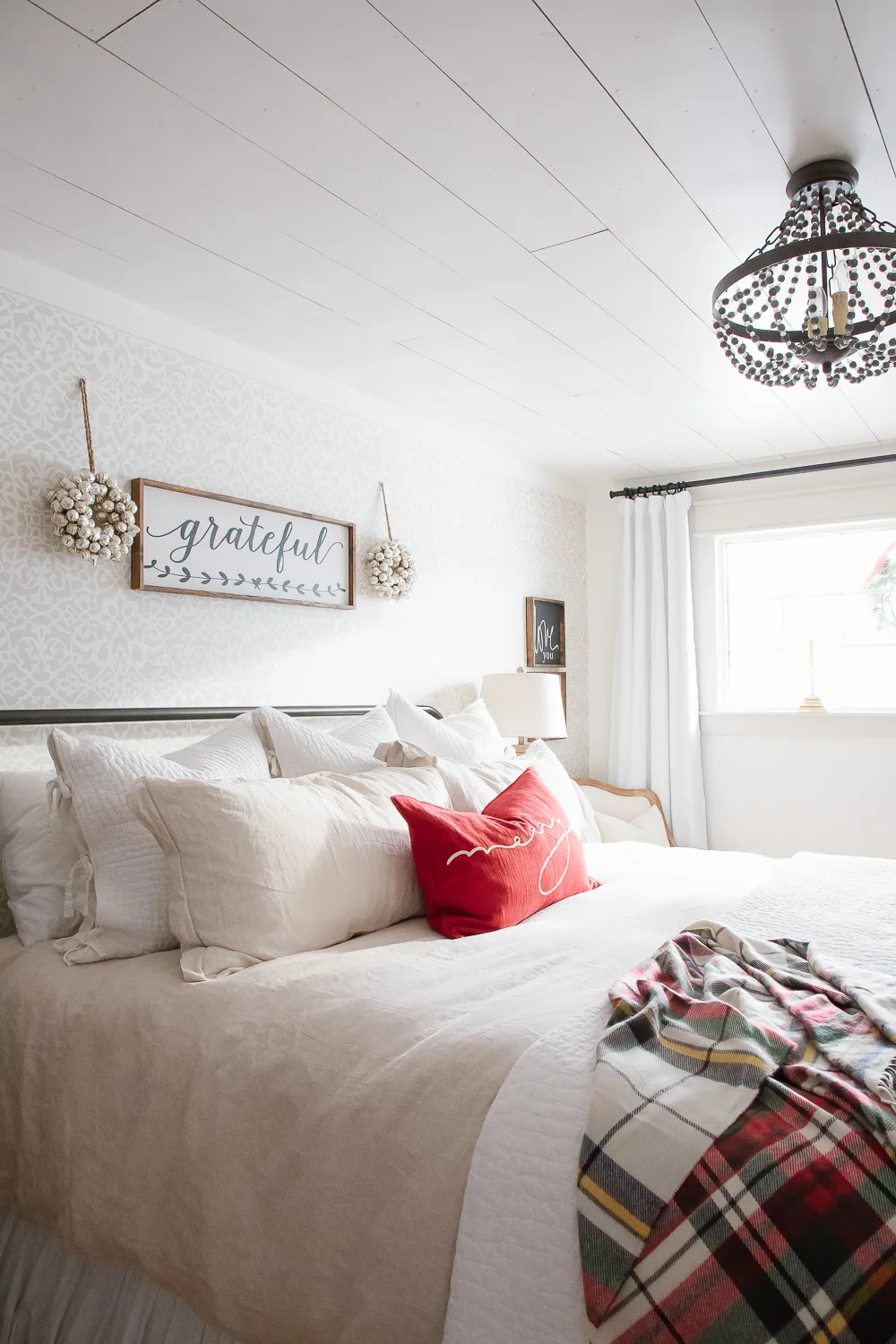 Simple Farmhouse Christmas Bedroom Decor - Making it in the Mountains
