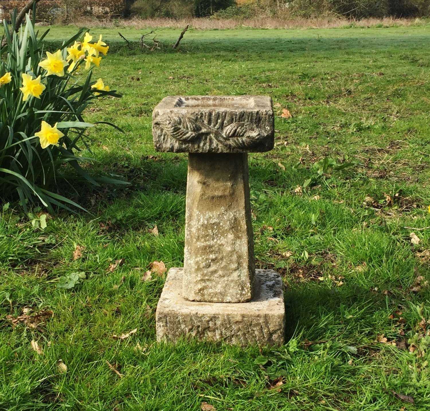 Small Leaf Bird Bath