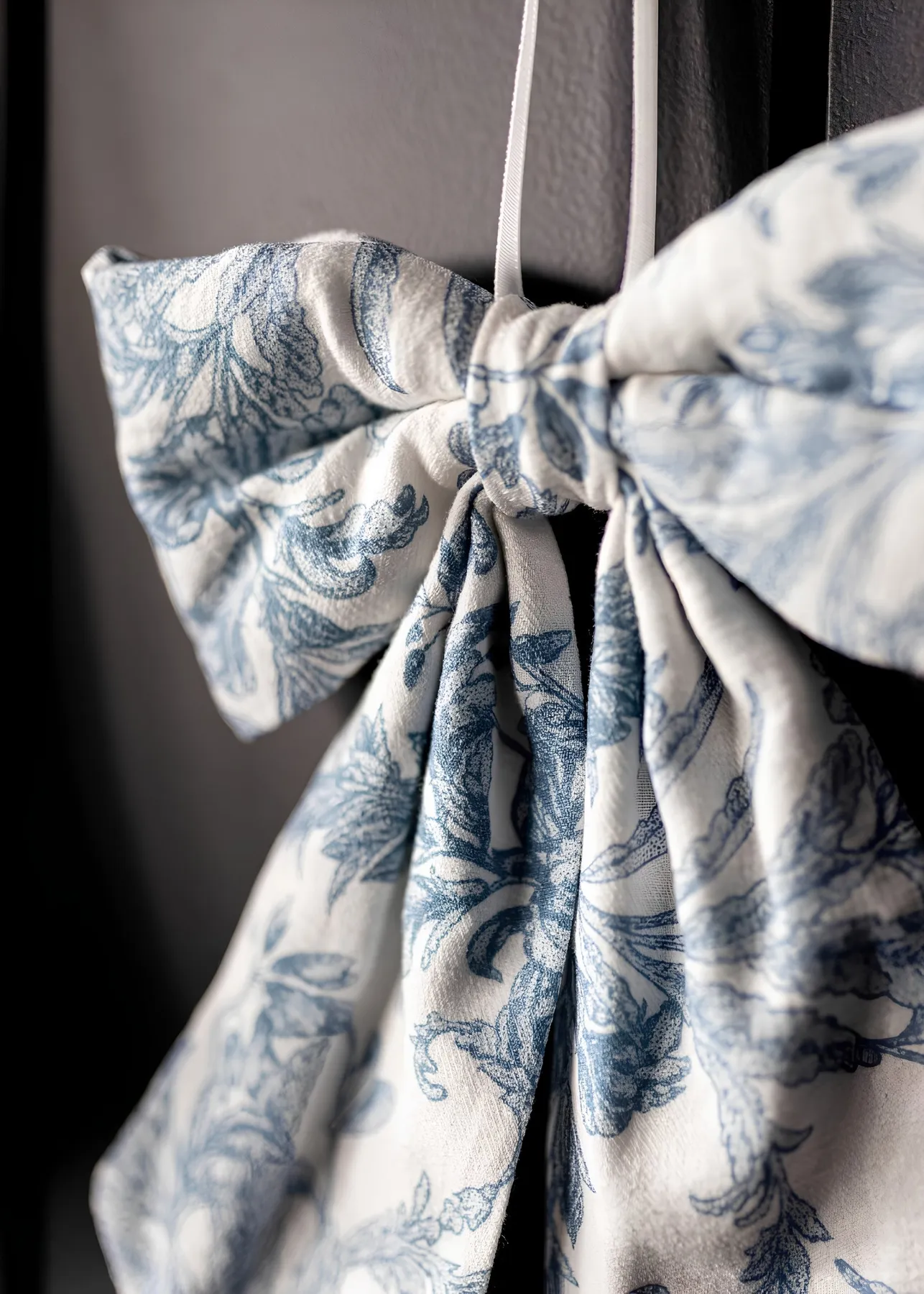 Soft Blue Star Toile Small Holiday Bow Decoration with Ribbon - 7.75' –  Afloral