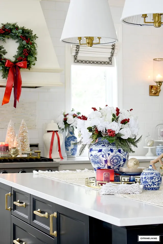 Sophisiticated Christmas Kitchen Decor in Blue and Red! | CITRINELIVING