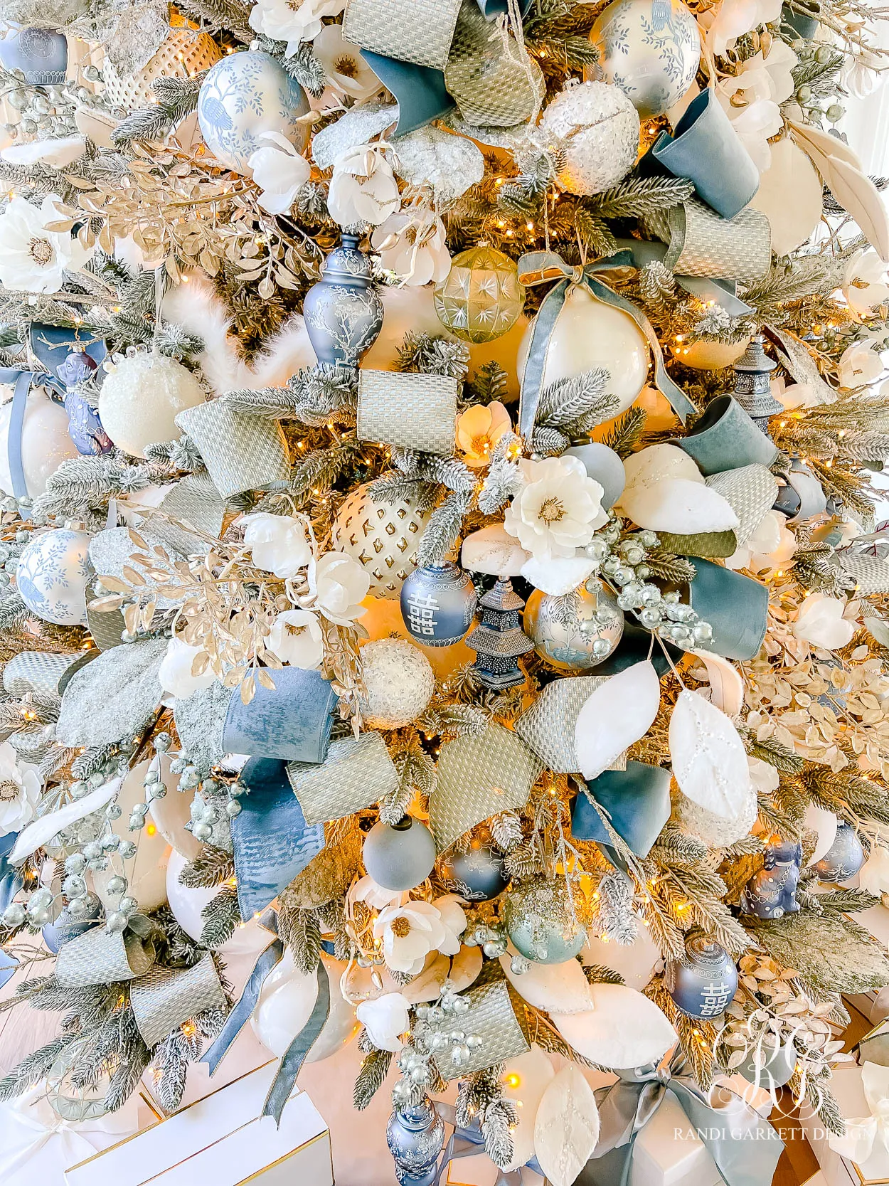 Styling a Dusty Blue Chinoiserie Christmas Tree - Randi Garrett Design
