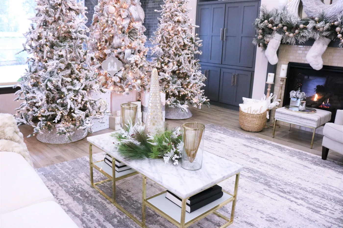 Styling Small Spaces for Christmas – Melissa Roberts Interiors