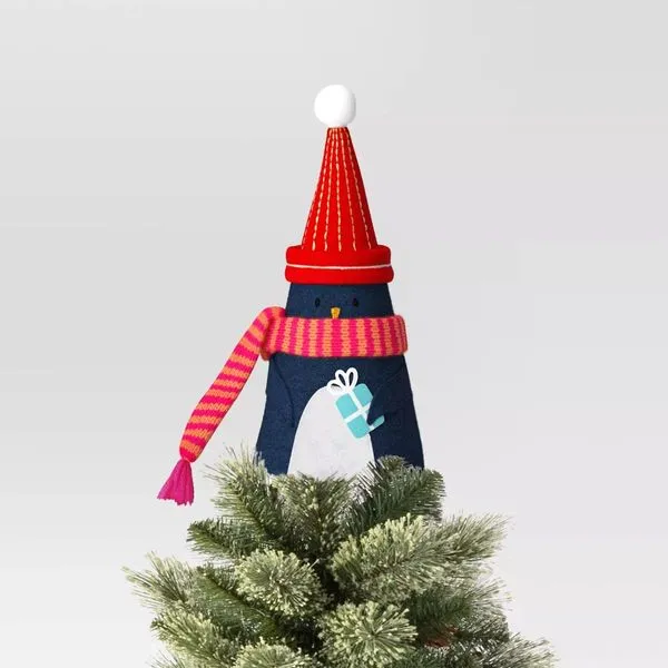 The Best Christmas-Tree Toppers 2024 | The Strategist