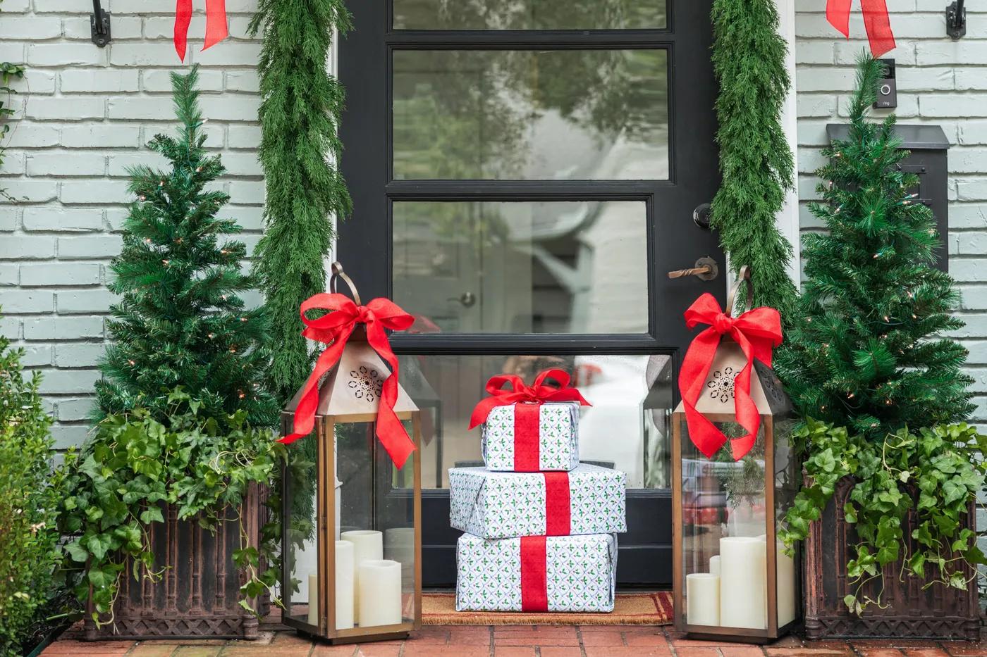 The Best Holiday Decor | Do Say Give
