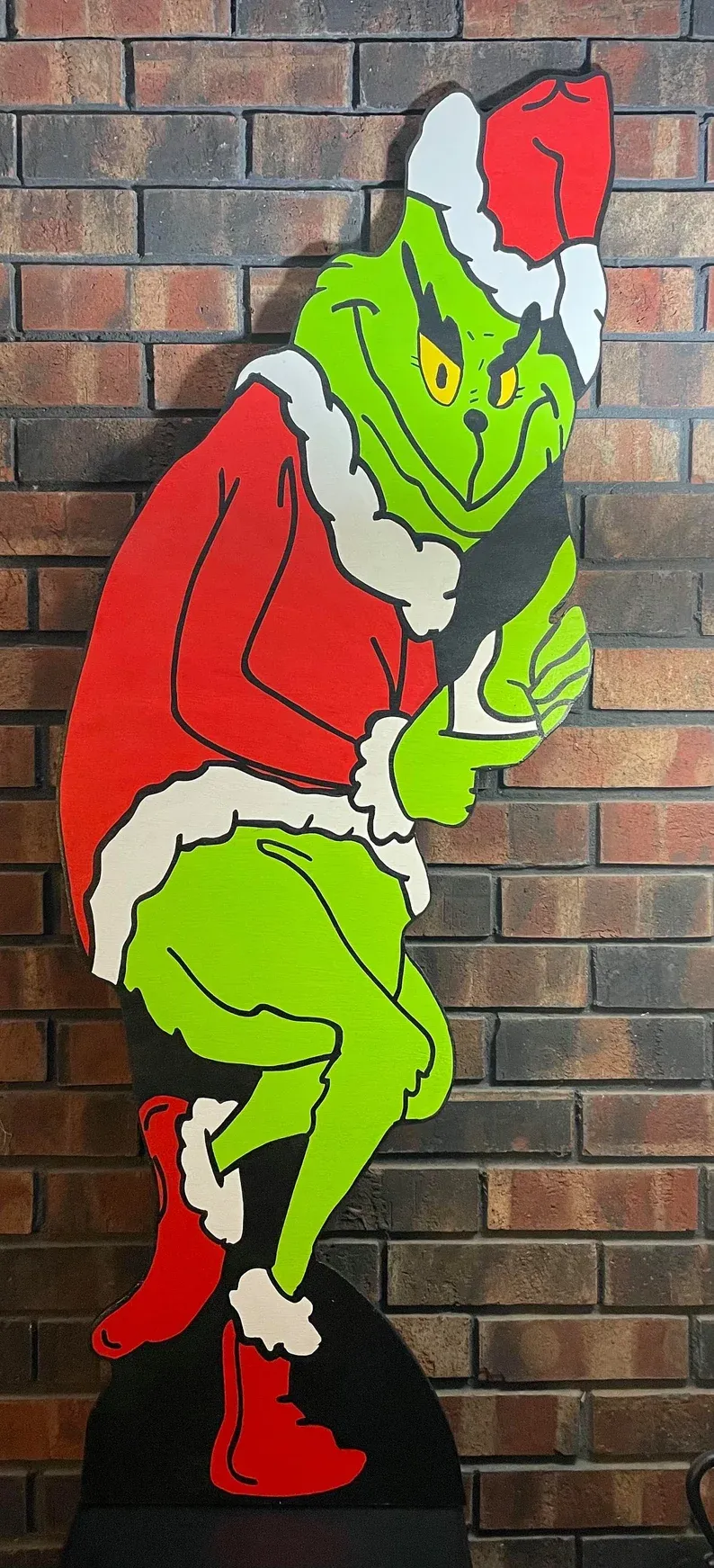 The Grinch Stealing | Holiday Yard Art