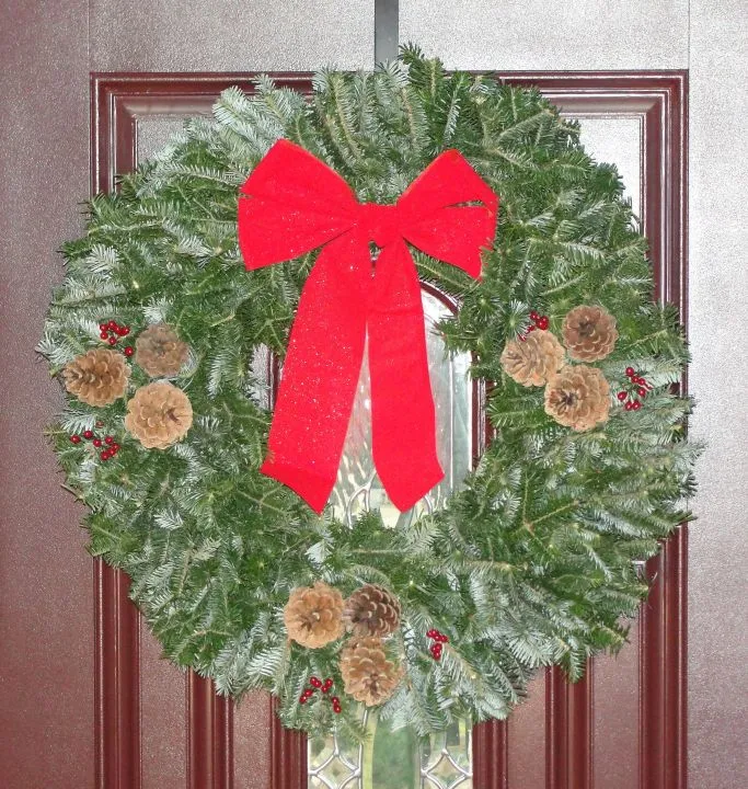 The Holiday Aisle Fresh 24'' Classic Fraser Fir Wreath