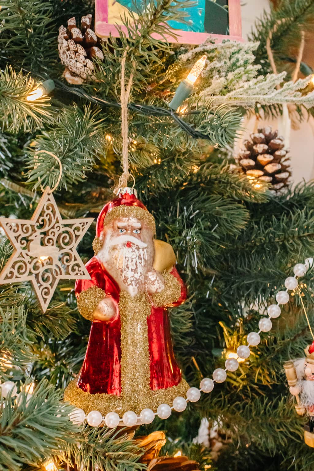 The Most Realistic Pre-lit Artificial Christmas Trees for Every Budget -  Making it in the Mountains