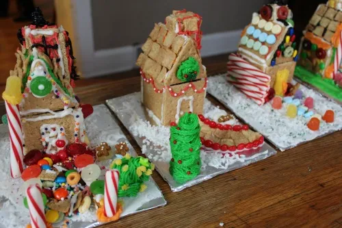 The Unlikely Homeschool: DIY Gingerbread House Party for Kids