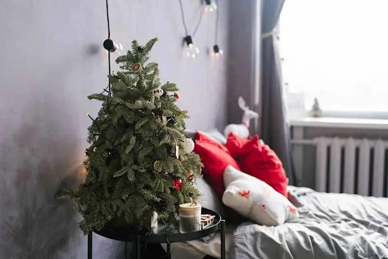 The “Vintage” Pottery Barn Holiday Quilt That's Never Leaving My Bed This Season - Yahoo Style Canada