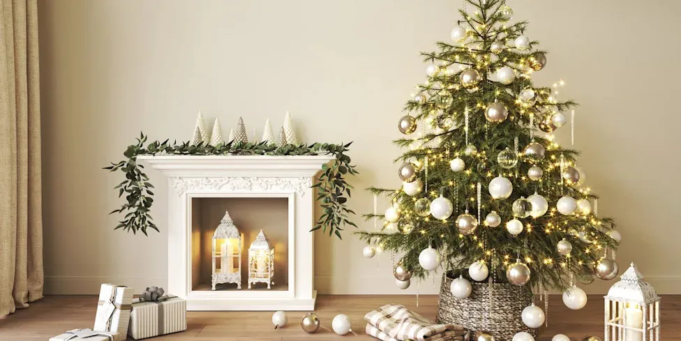 This is the official date to put up your Christmas tree - according to the  experts - Yahoo Life UK