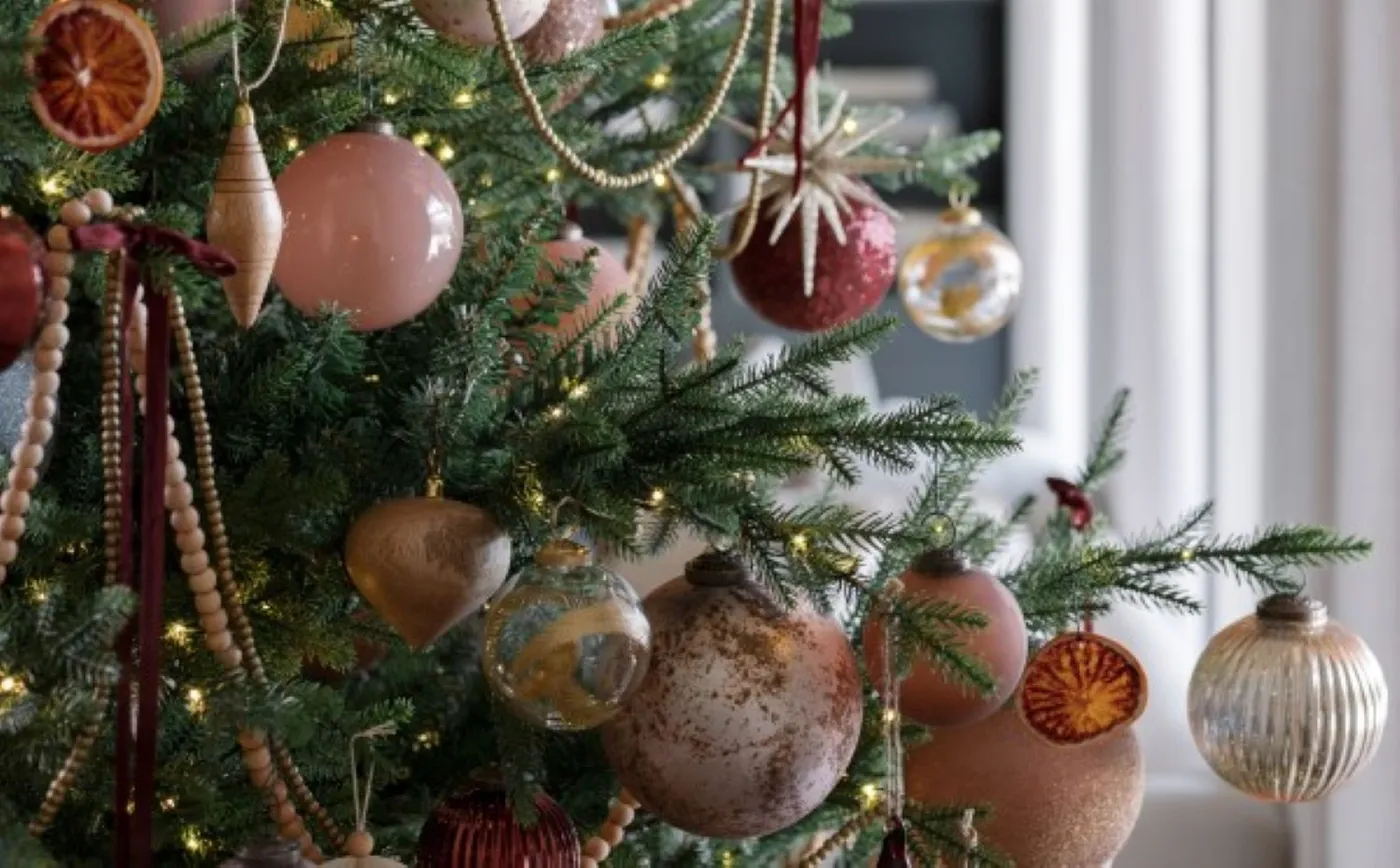 Timeless Tradition Holiday Decor – CG Hunter