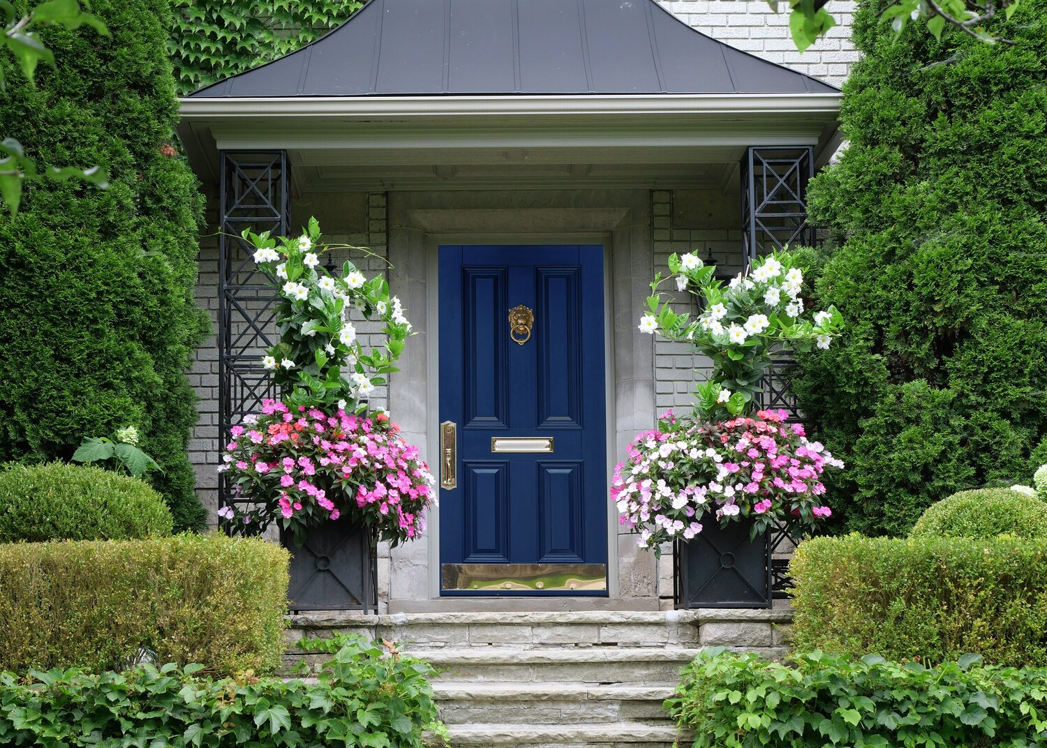 Top 10 Front Door Colors for Gray Houses | Fixr.com