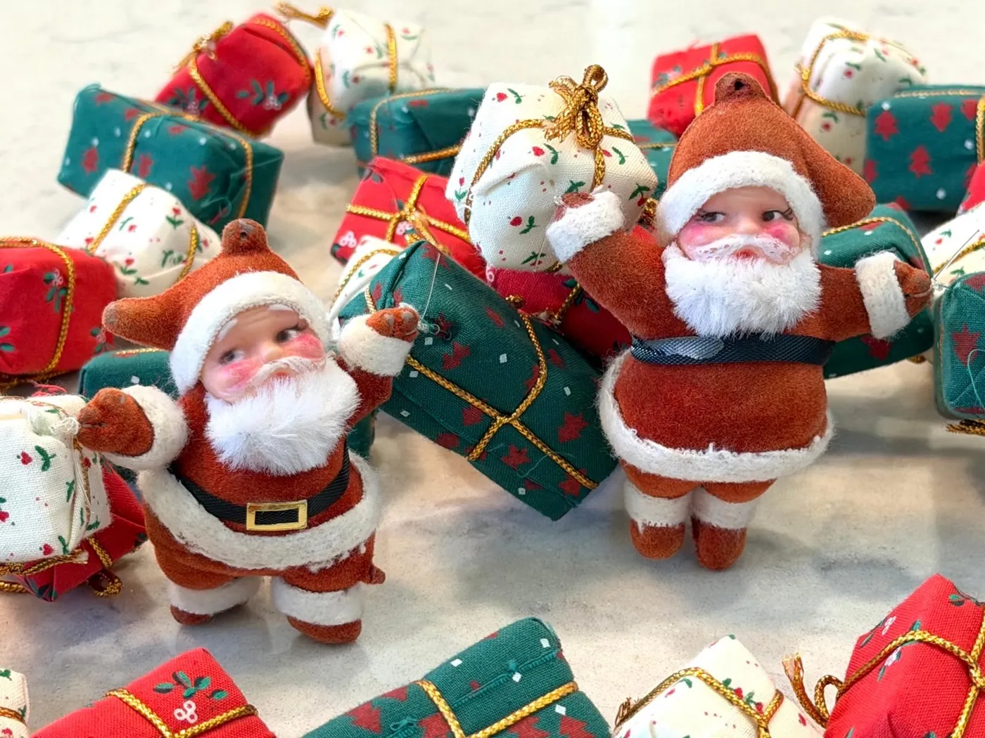 Vintage Christmas flocked Santa garland | Mercari