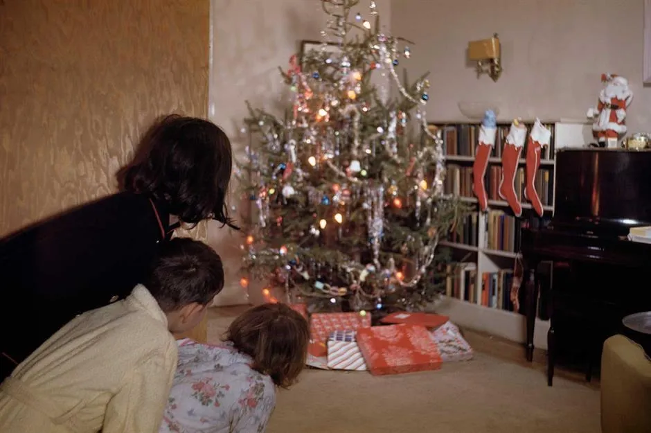 Vintage images of Christmas in years gone by | loveproperty.com