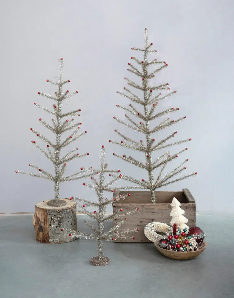 VINTAGE TINSEL TREE – breathe at home