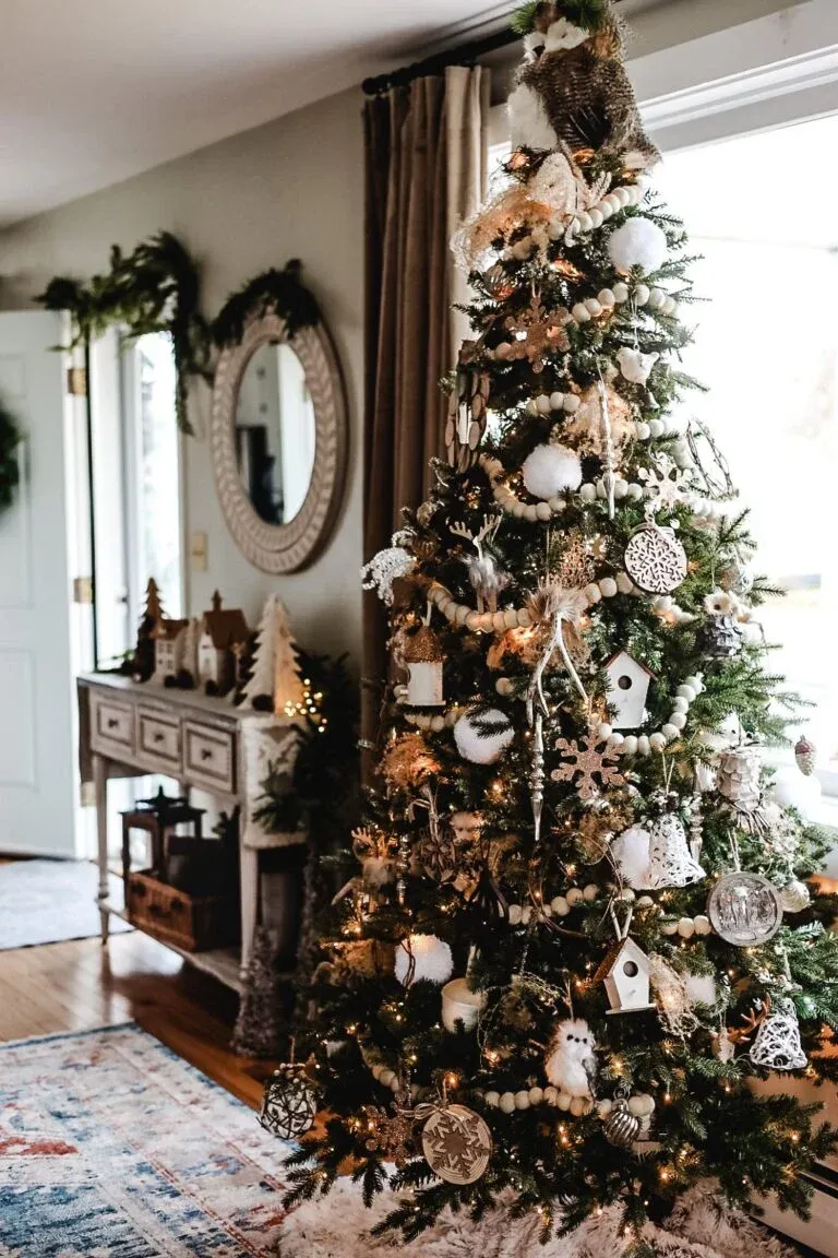 White Christmas: Neutral Decor finds for Christmas!