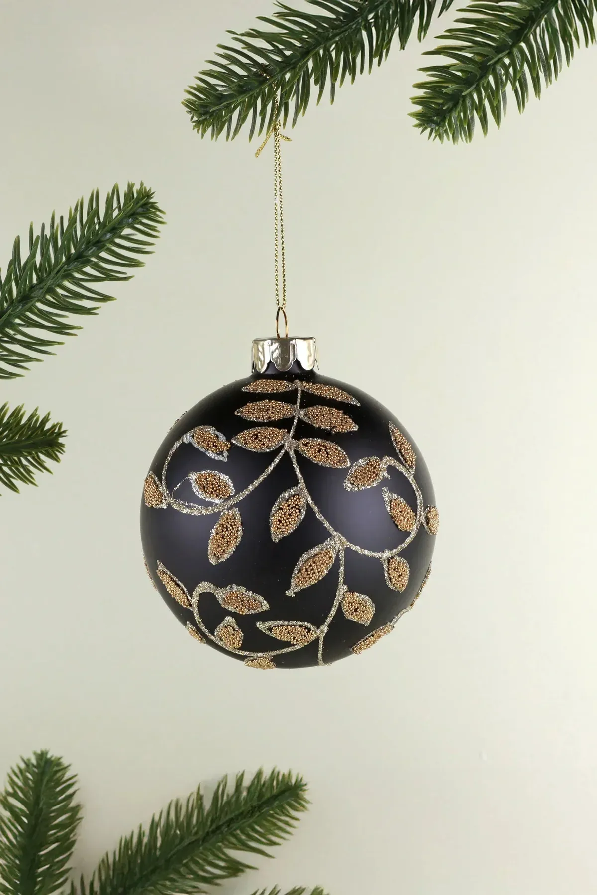 Winter Berry or Poinsettia Glass Bauble | G Decor