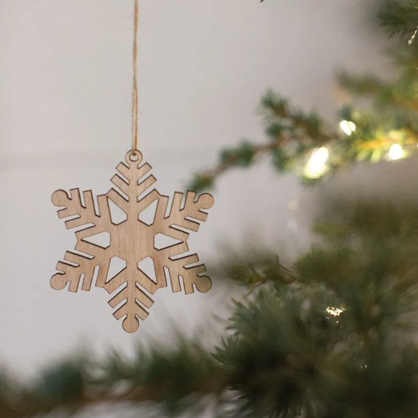 Wood Snowflake Christmas Tree Ornament (Set of 12) – Salty Home