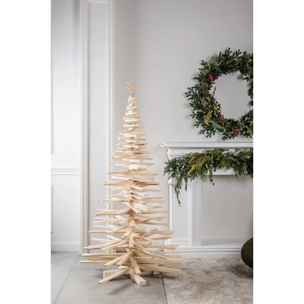 Wooden Christmas Tree | TheCreatorsFair